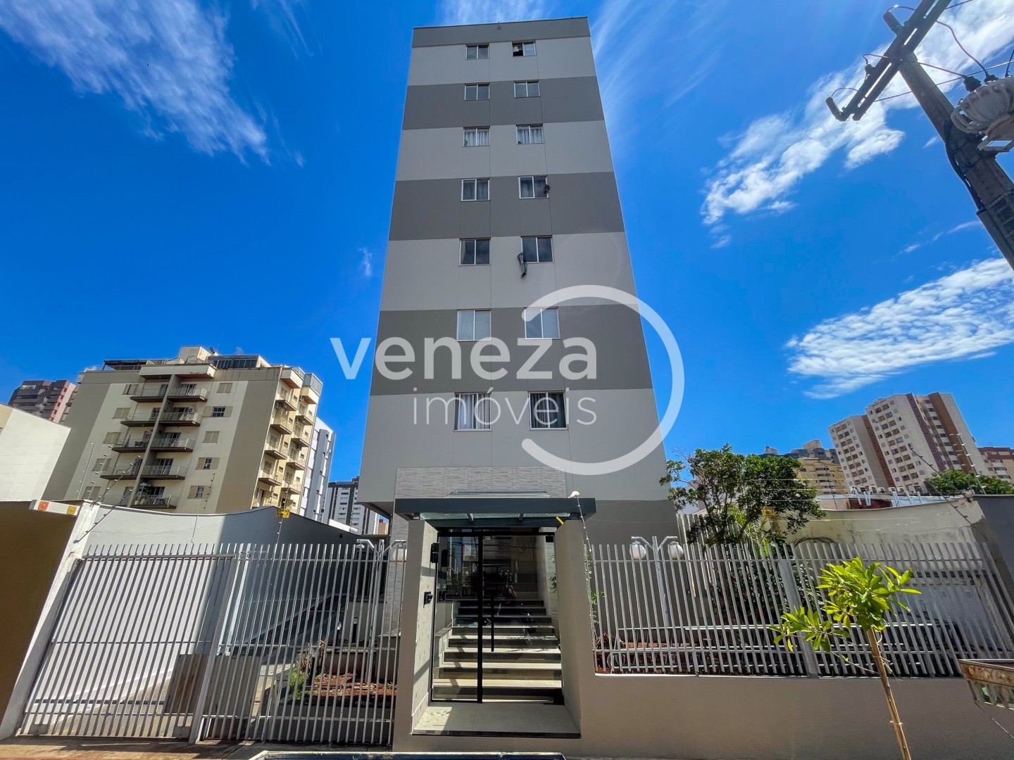 Apartamento para locacao no Centro em Londrina com 49,4m² por R$ 1.100