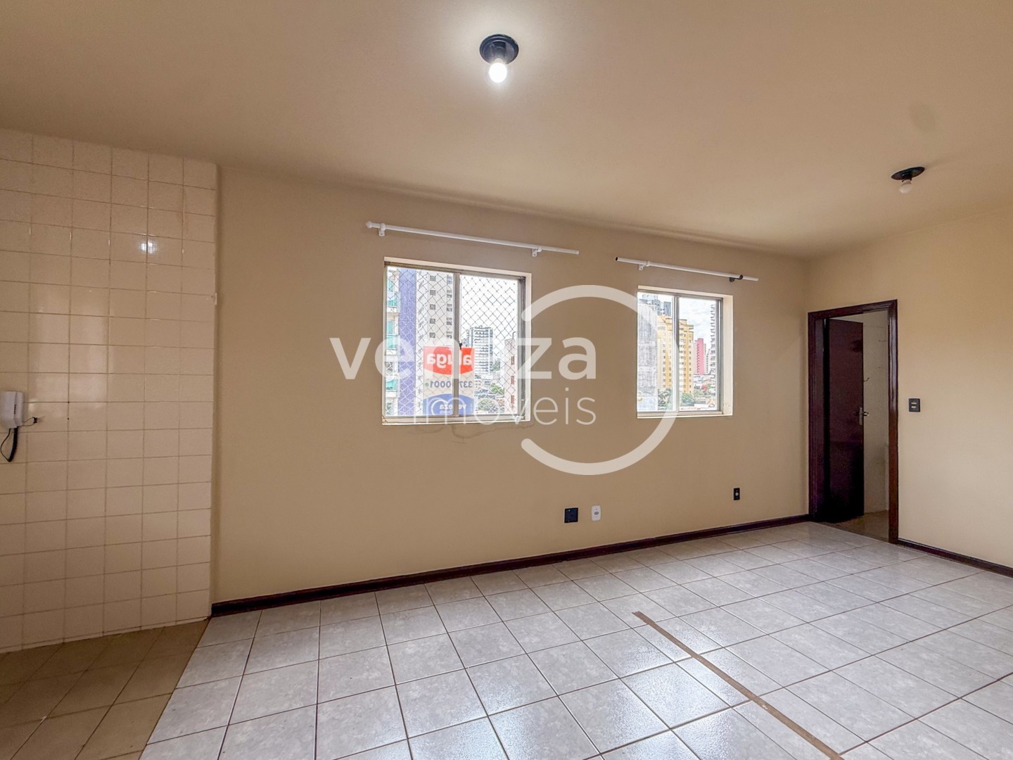 Apartamento para locacao no Centro em Londrina com 49,4m² por R$ 1.100