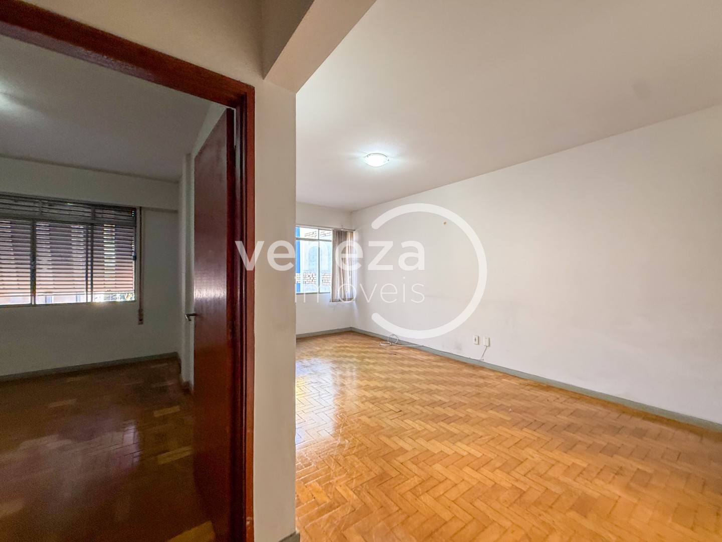 Apartamento para locacao no Centro em Londrina com 97,63m² por R$ 1.750  - Foto 2