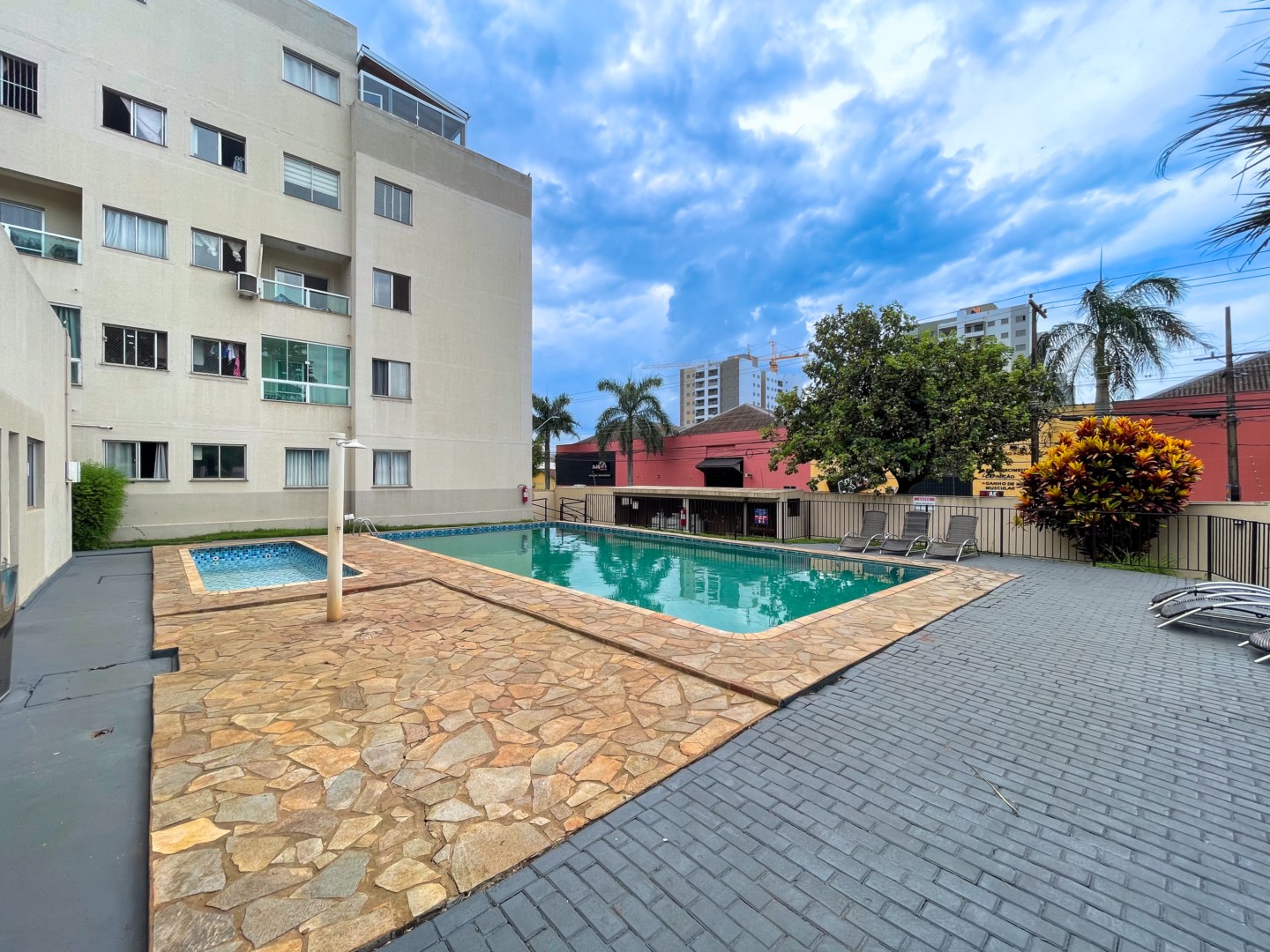 Apartamento para locação no bairro Nossa Senhora de Lourdes de Londrina - Foto 29