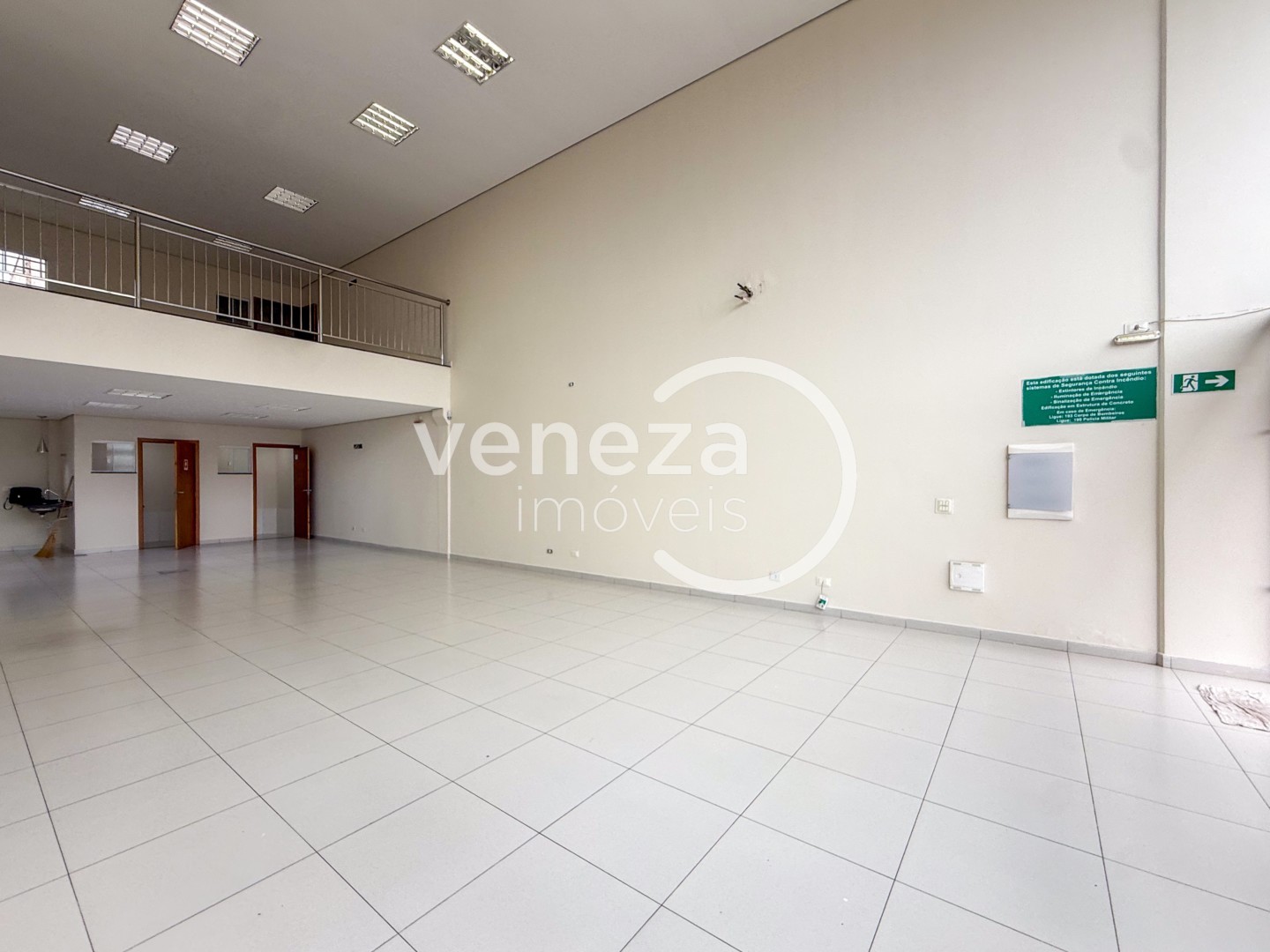 Salão-loja para locação no bairro Vivi Xavier de Londrina - Foto 4