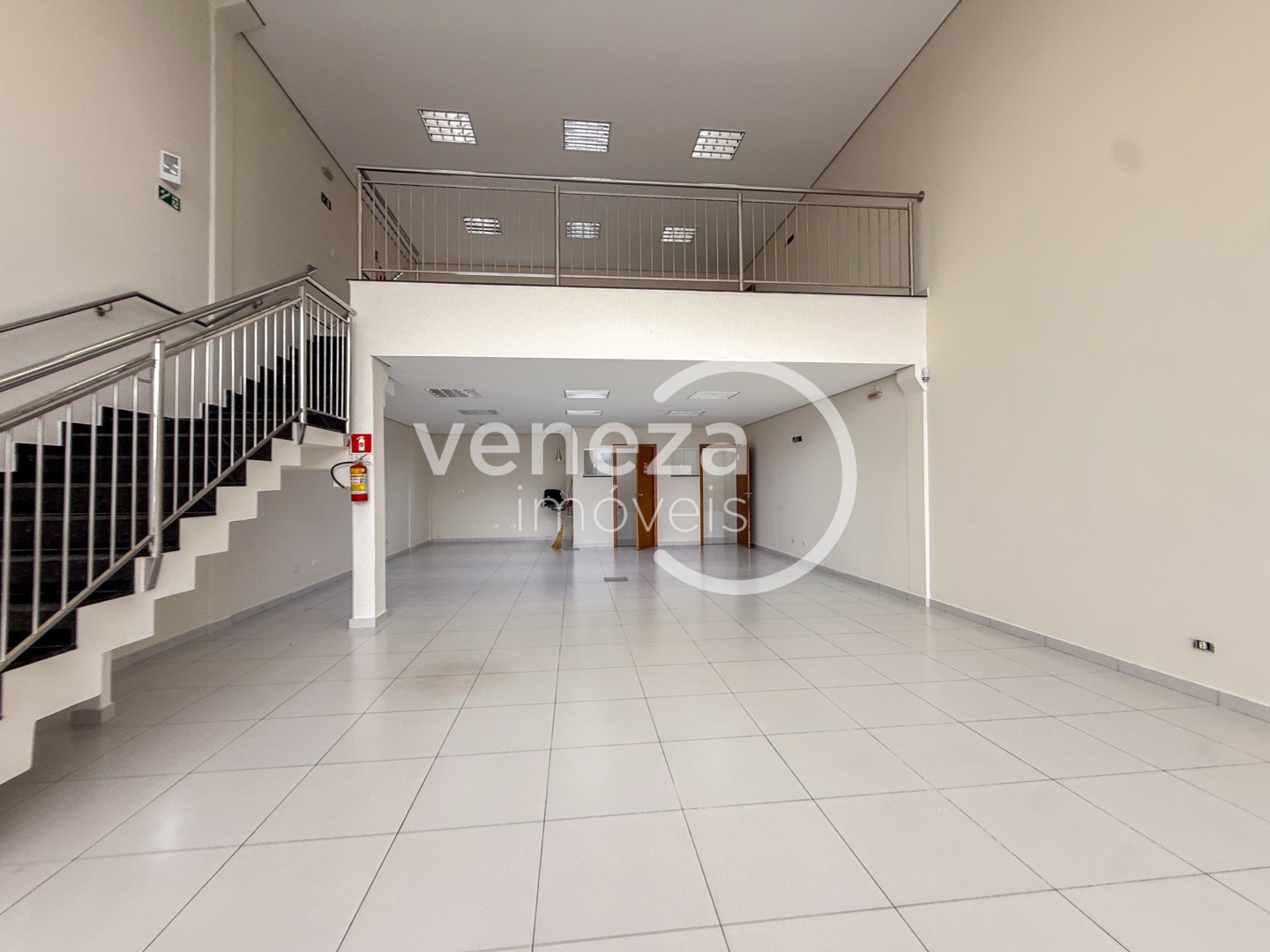 Salão-loja para locacao no Vivi Xavier em Londrina com 169,2m² por R$ 6.500 - Foto 3