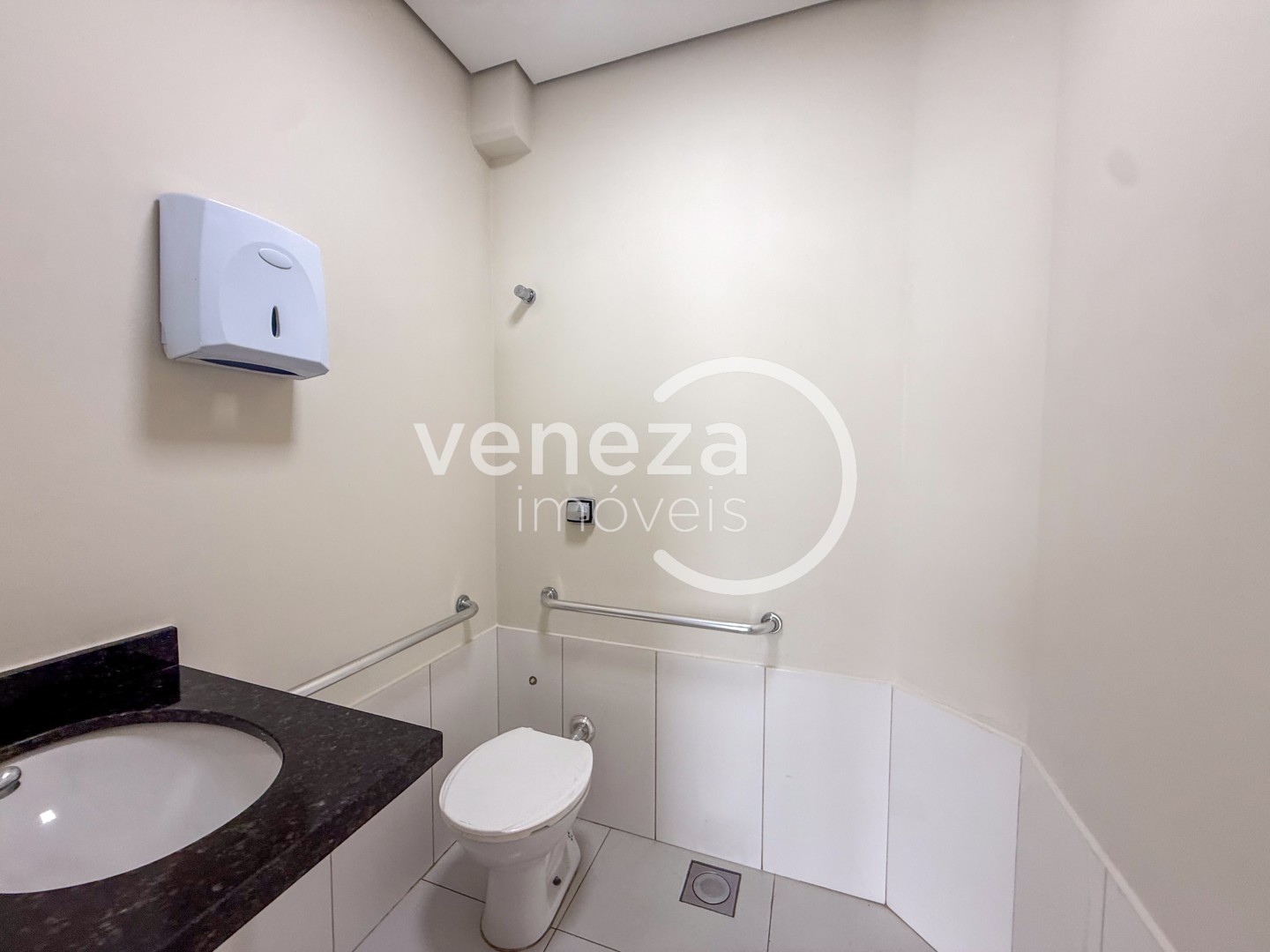 Salão-loja para locação no bairro Vivi Xavier de Londrina - Foto 7