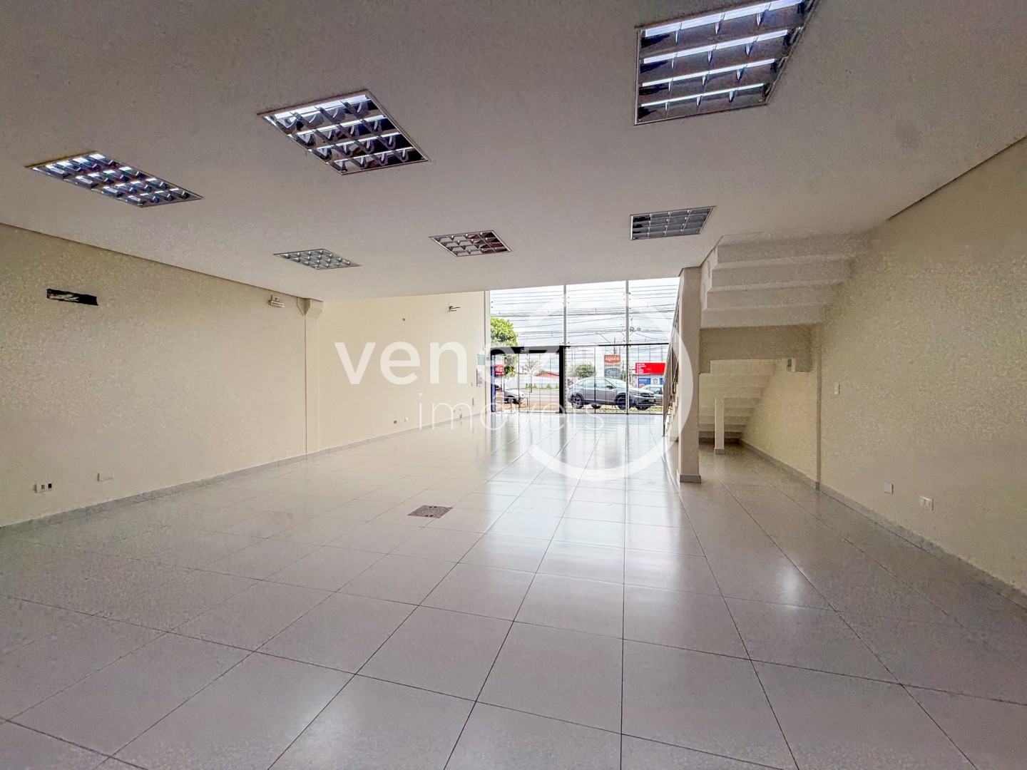 Salão-loja para locação no bairro Vivi Xavier de Londrina - Foto 9