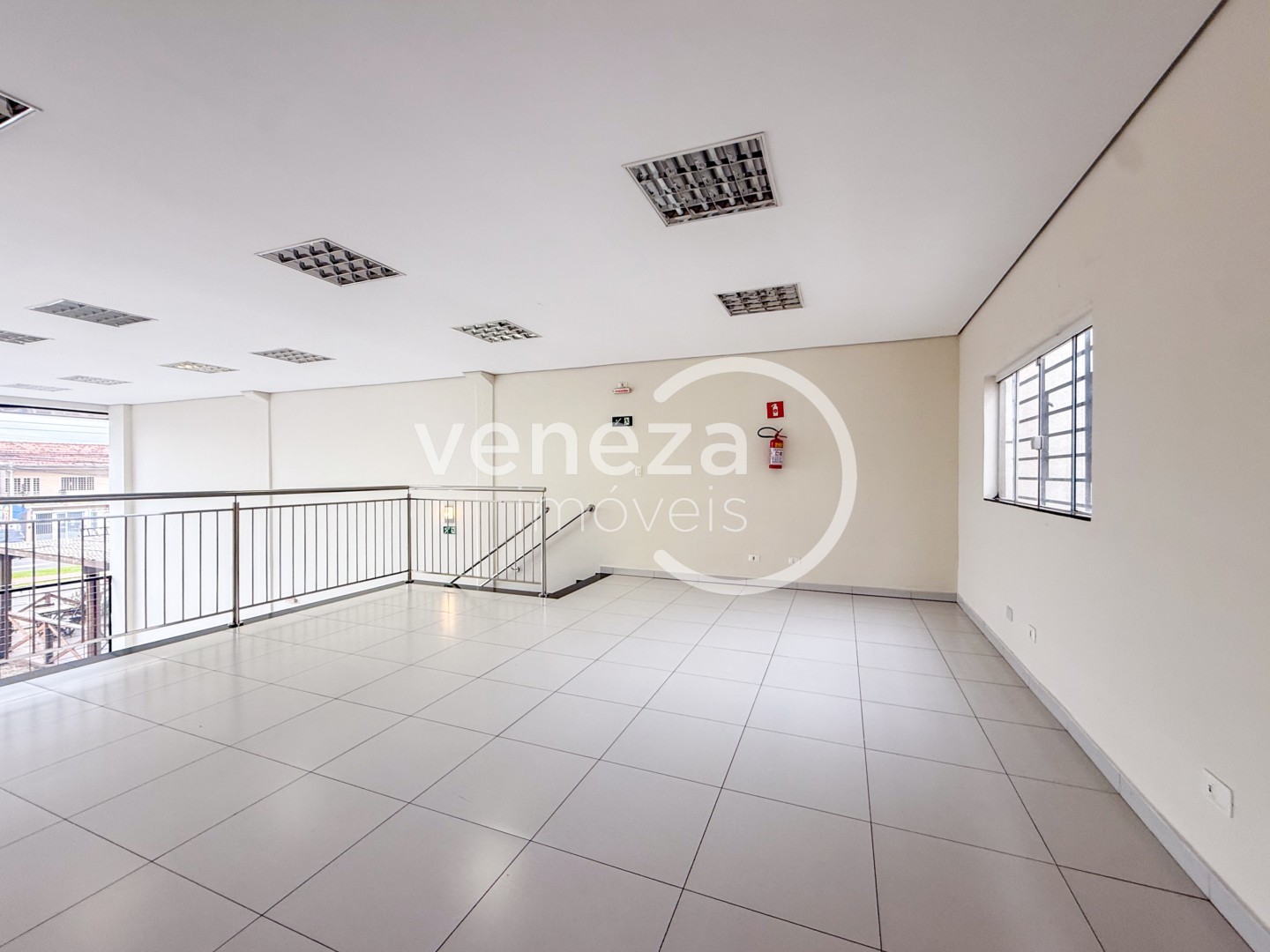 Salão-loja para locação no bairro Vivi Xavier de Londrina - Foto 16