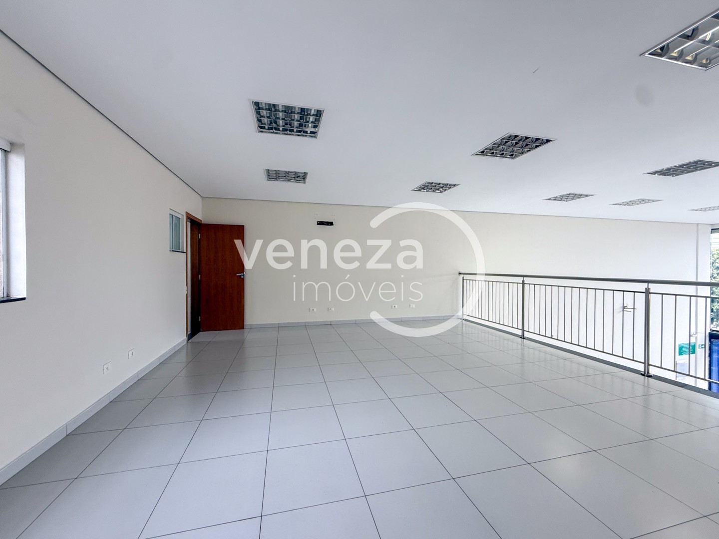 Salão-loja para locação no bairro Vivi Xavier de Londrina - Foto 14