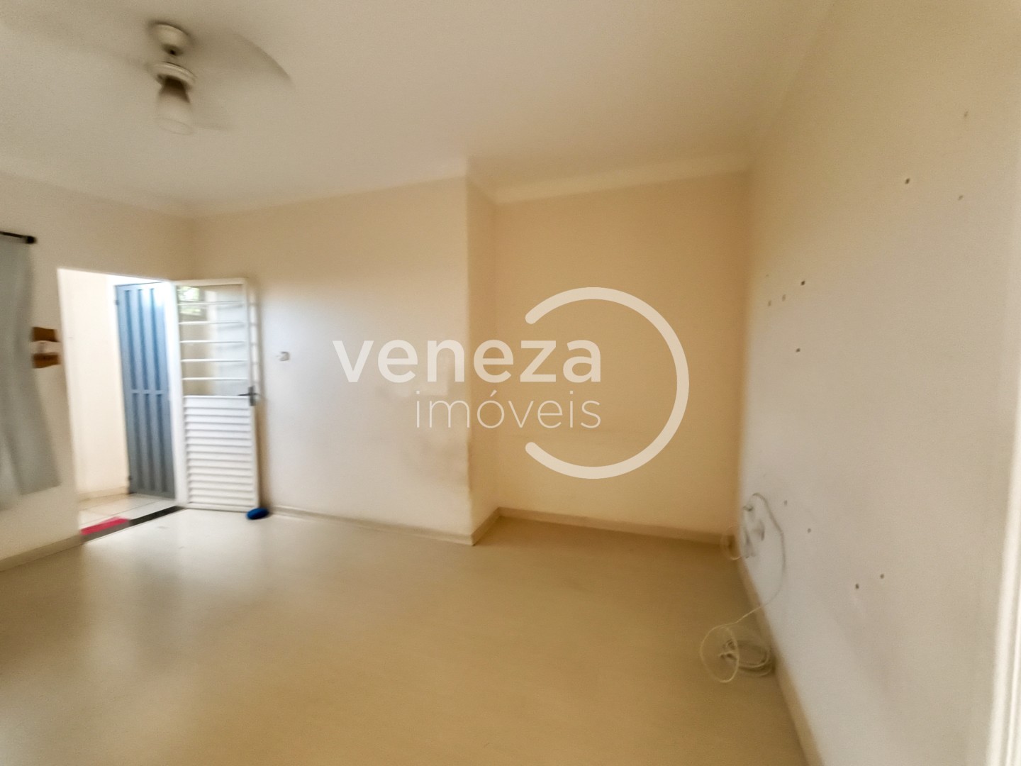 Apartamento para locacao no Centro em Londrina com 50m² por R$ 1.500