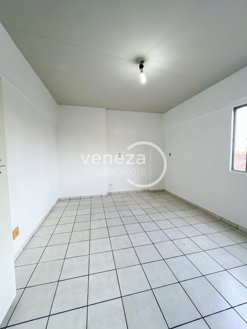 Apartamento para locacao no Centro em Londrina com 31,15m² por R$ 570  - Foto 2