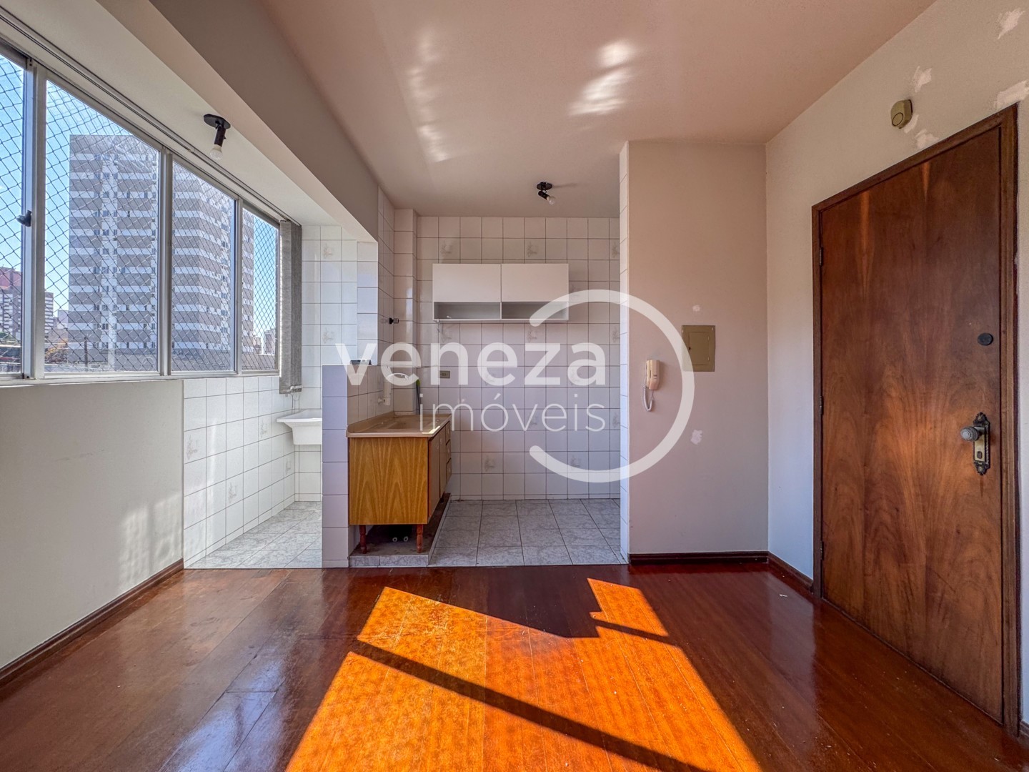 Apartamento para locação no bairro Centro de Londrina - Foto 4