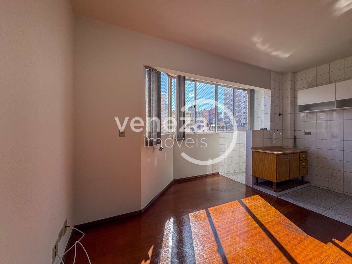 Apartamento para locacao no Centro em Londrina com 40,16m² por R$ 1.050  - Foto 3