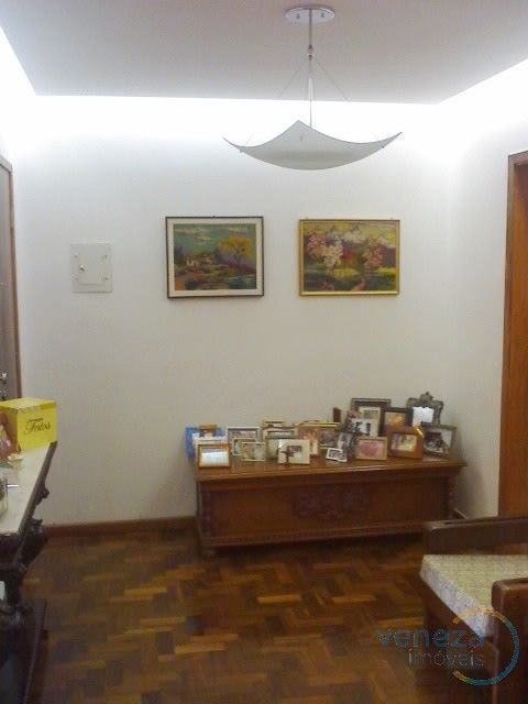 Apartamento para venda no Centro em Londrina com 170m² por R$ 310.000,00  - Foto 3