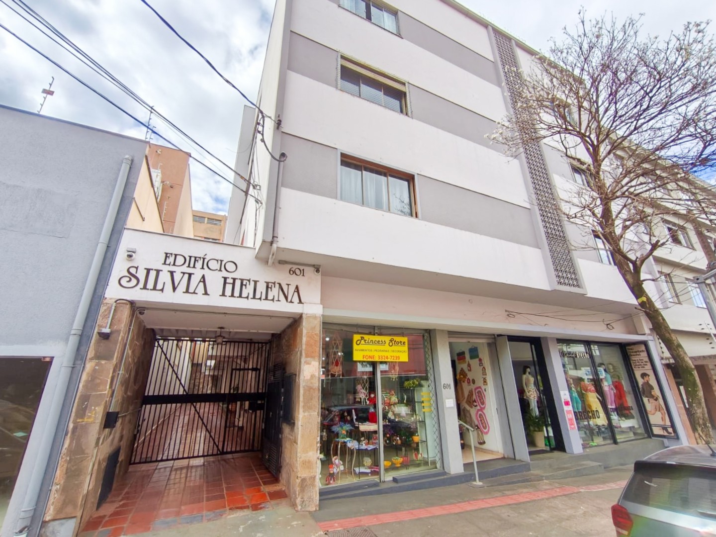Apartamento para locacao no Centro em Londrina com 170m² por R$ 1.850