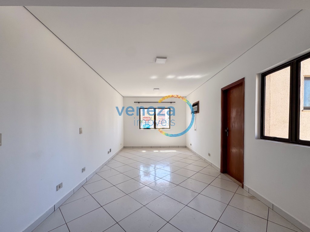 Sala para locacao no Centro em Londrina com 40m² por R$ 690,00