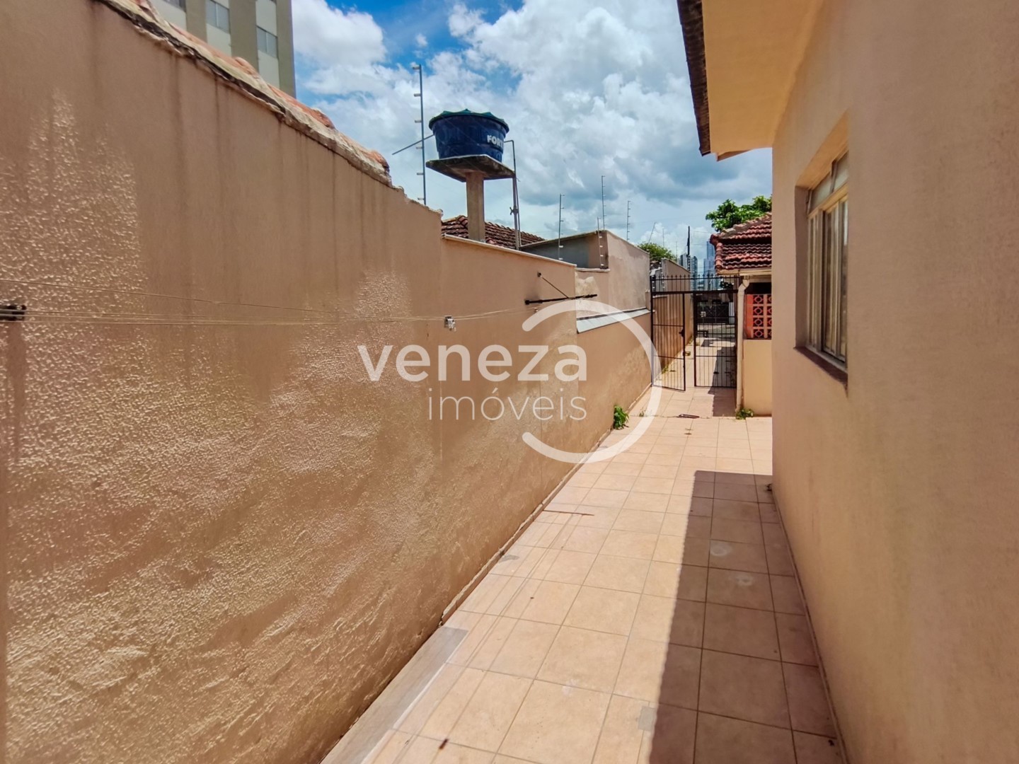 Casa Residencial para locação no bairro Jardim Higienopolis de Londrina - Foto 16