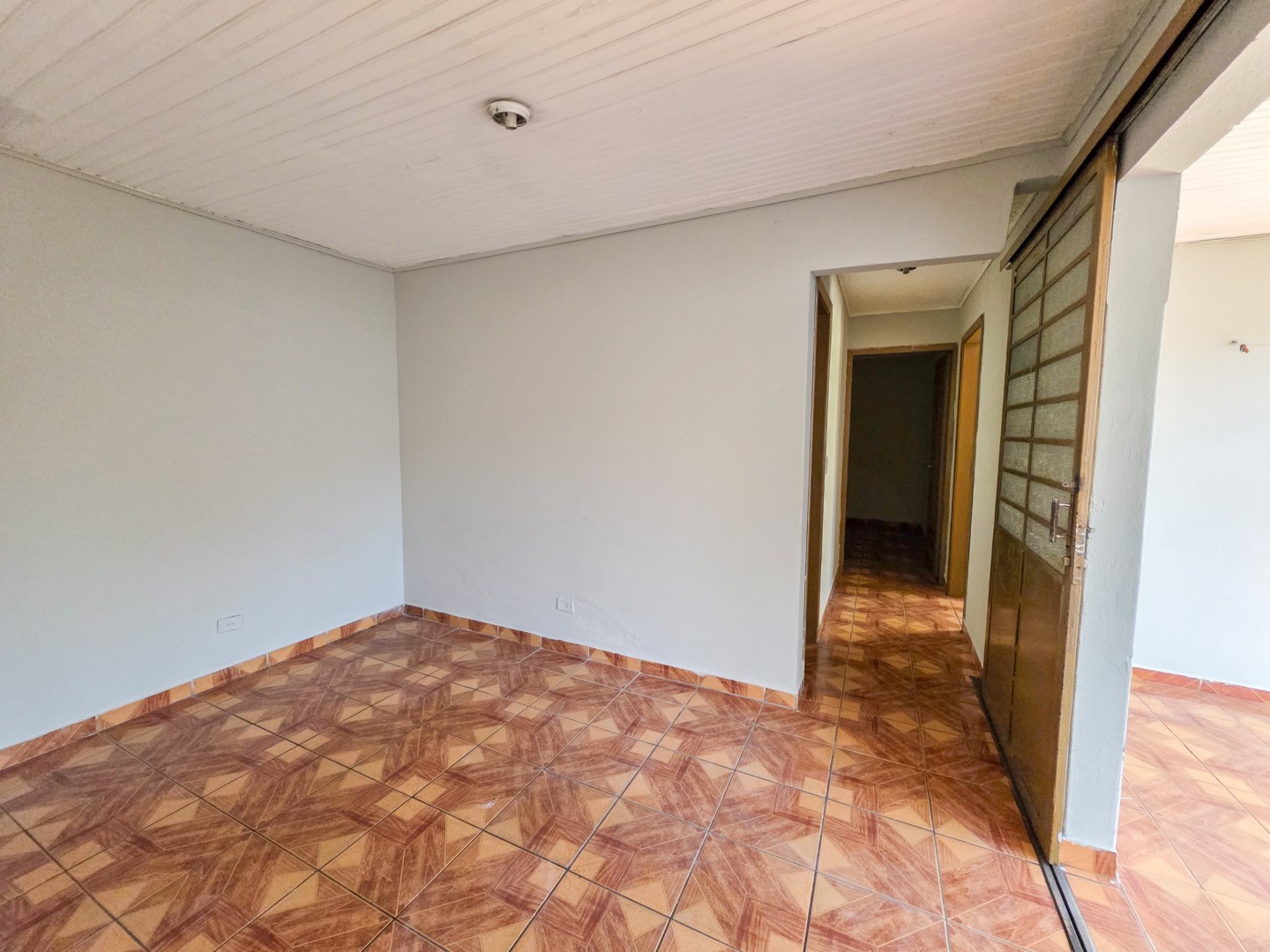 Casa Residencial para locação no bairro Casoni de Londrina - Foto 14