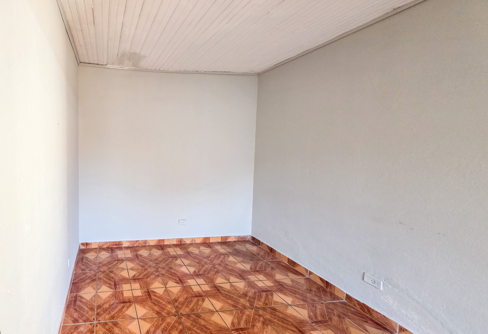 Casa Residencial para locação no bairro Casoni de Londrina - Foto 15