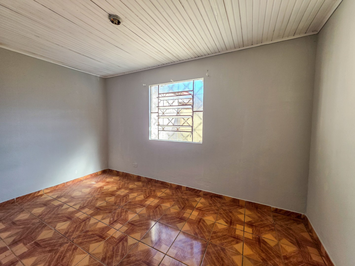 Casa Residencial para locação no bairro Casoni de Londrina - Foto 17