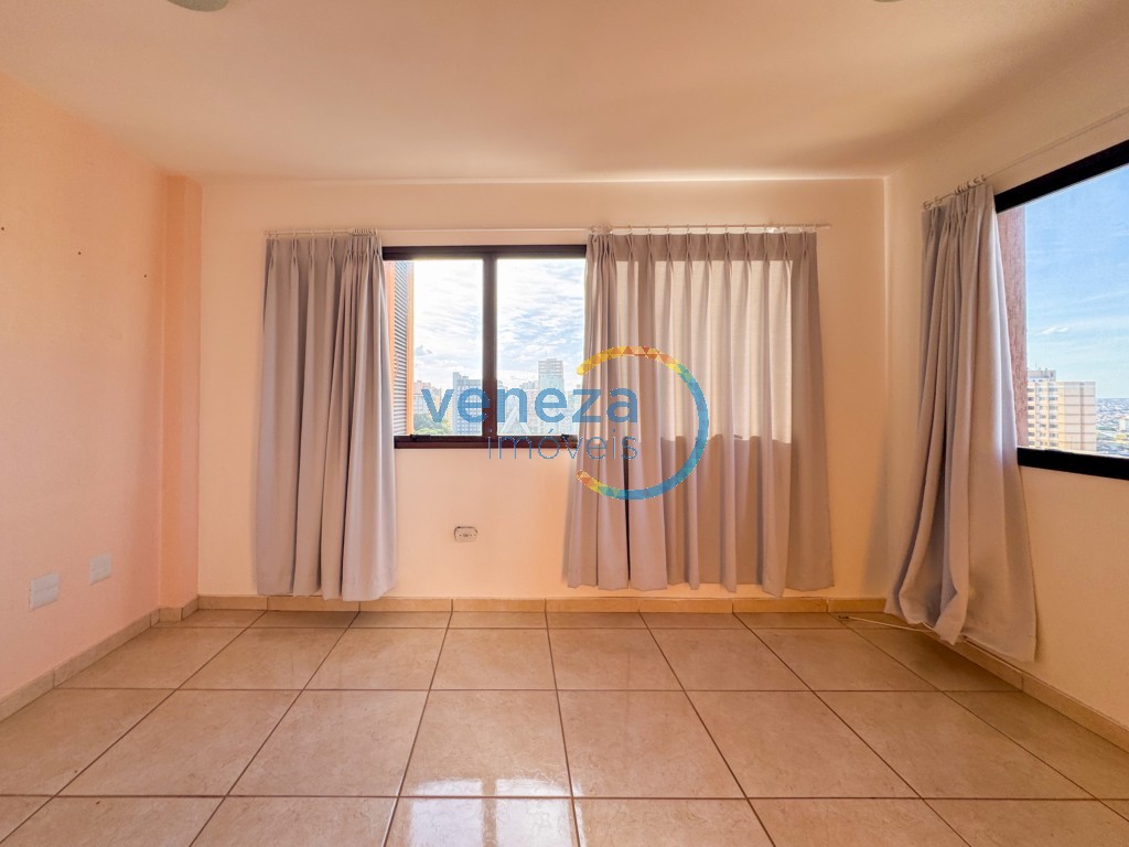 Sala para locação no bairro Centro de Londrina com 32m<sup>2</sup> útil, 1 vaga de garagem