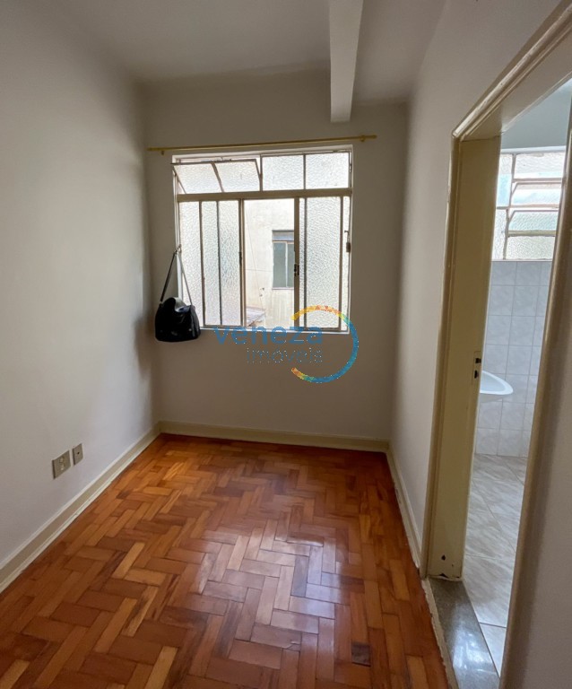 Apartamento para locacao no Centro em Londrina com 37m² por R$ 812,50