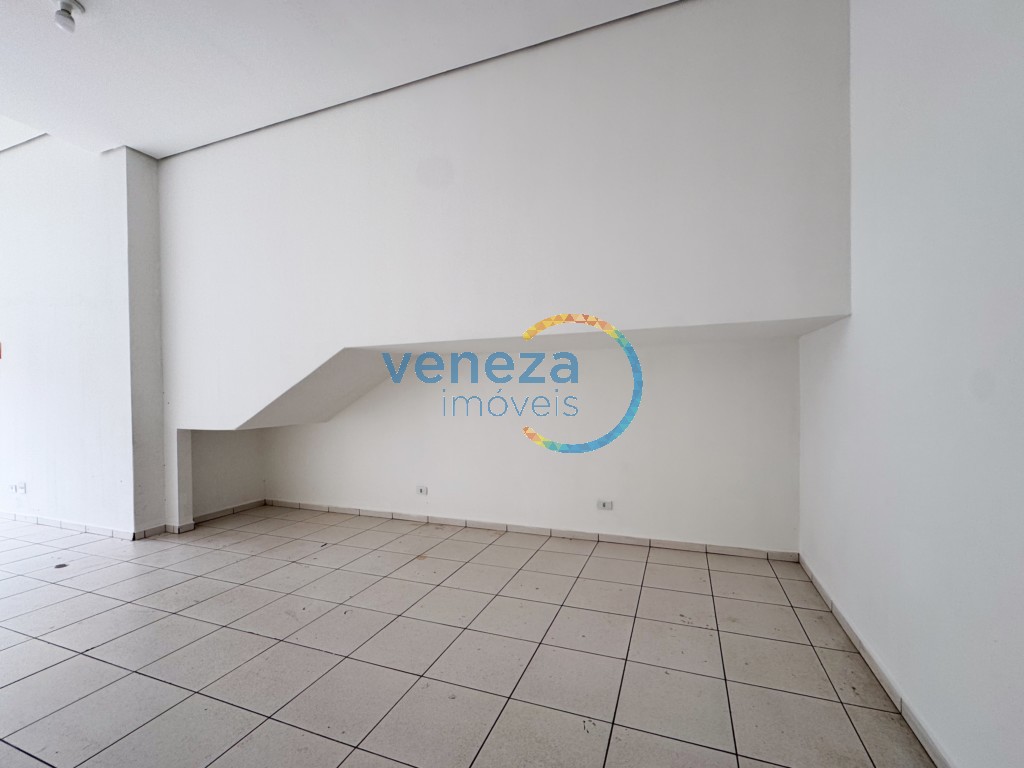 Salão-loja para locação no bairro Agari de Londrina - Foto 8