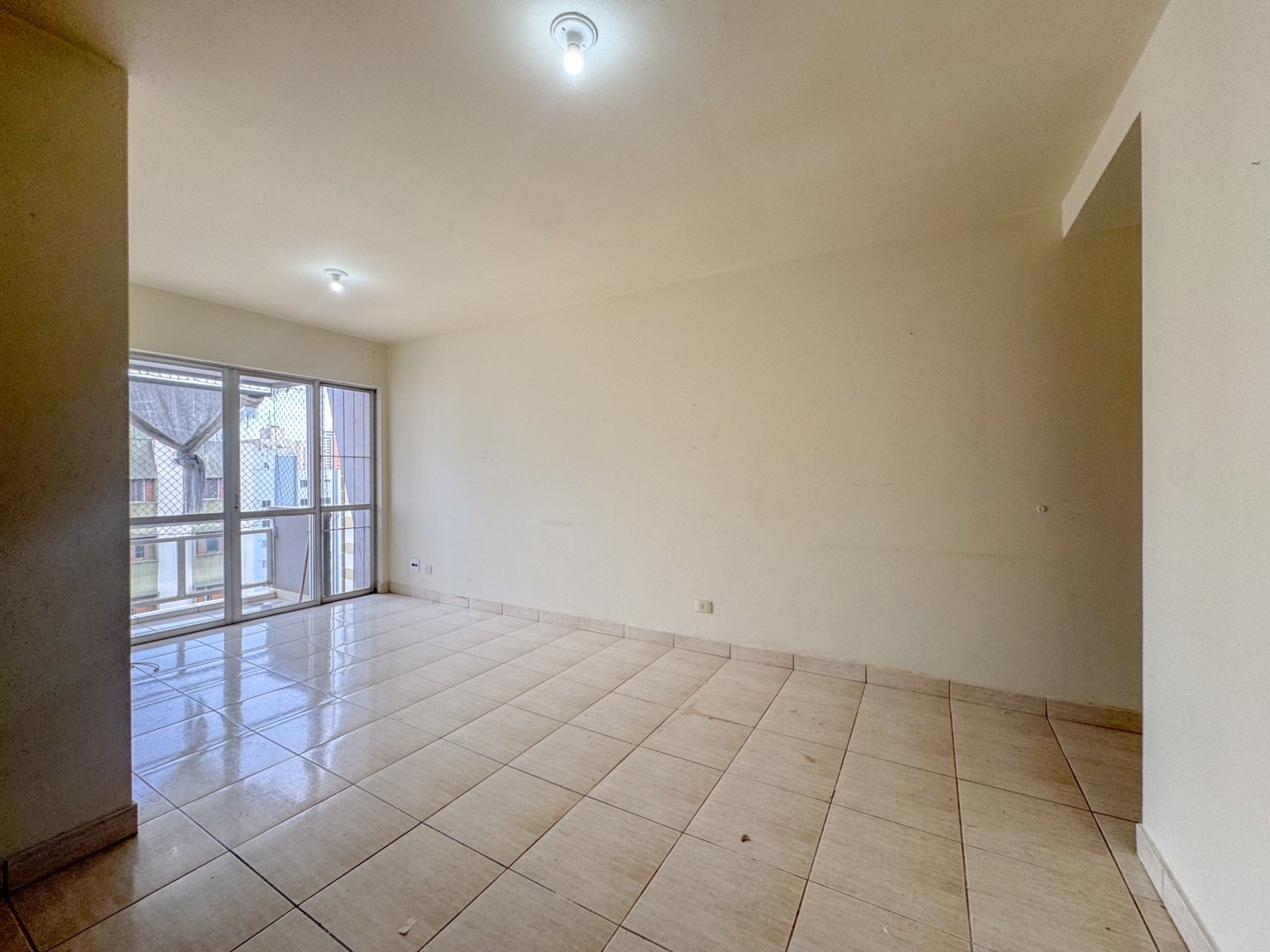 Apartamento para locação no bairro Vila Ipiranga de Londrina - Foto 5