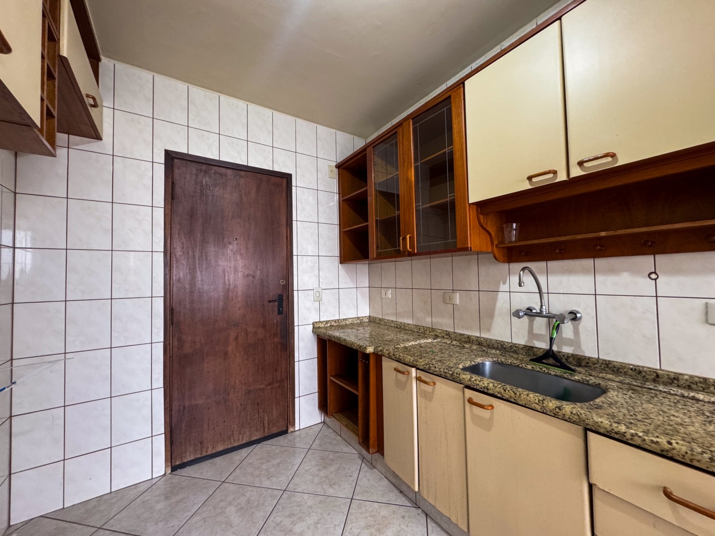 Apartamento para locação no bairro Vila Ipiranga de Londrina - Foto 10