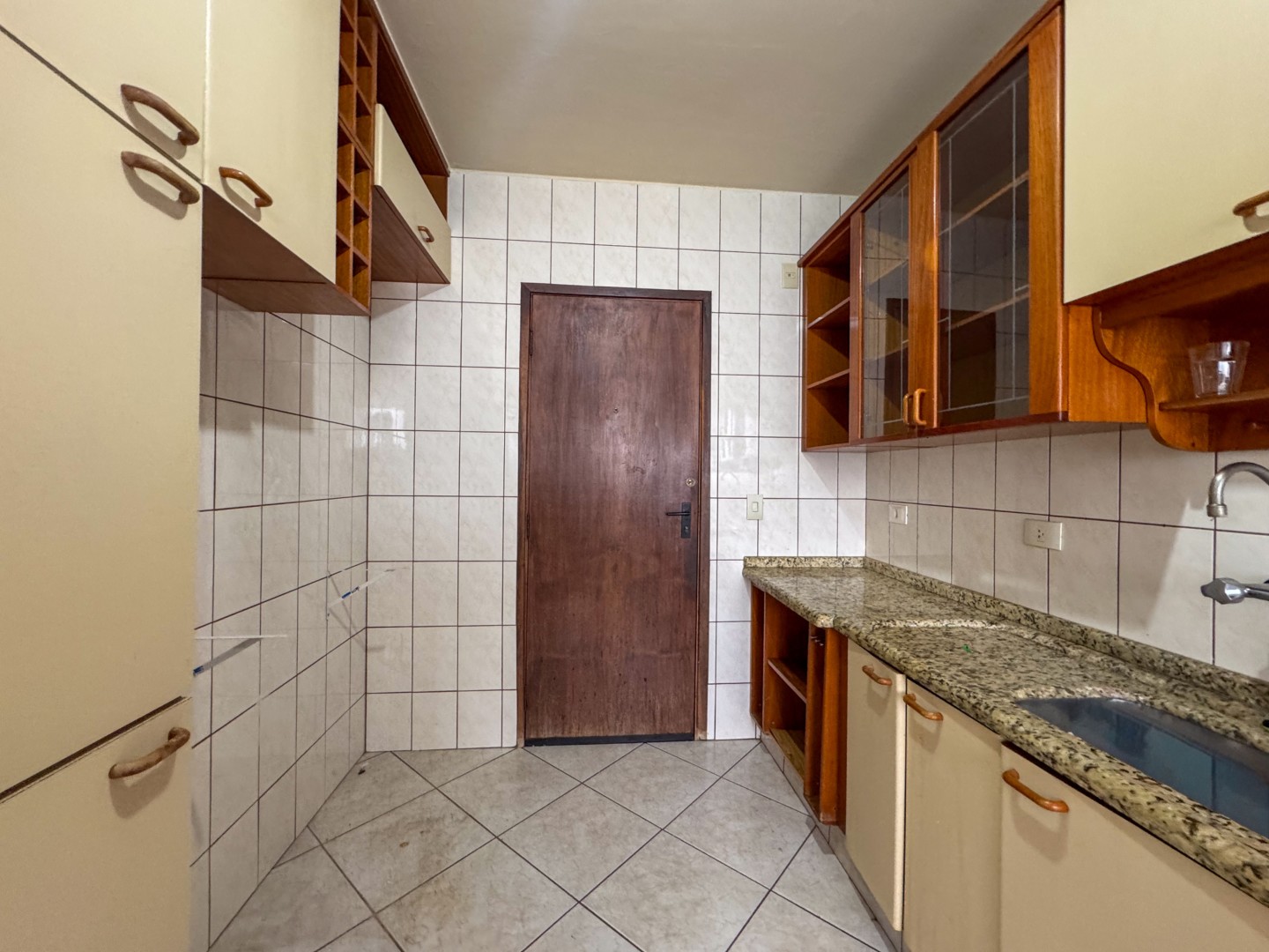 Apartamento para locação no bairro Vila Ipiranga de Londrina - Foto 11