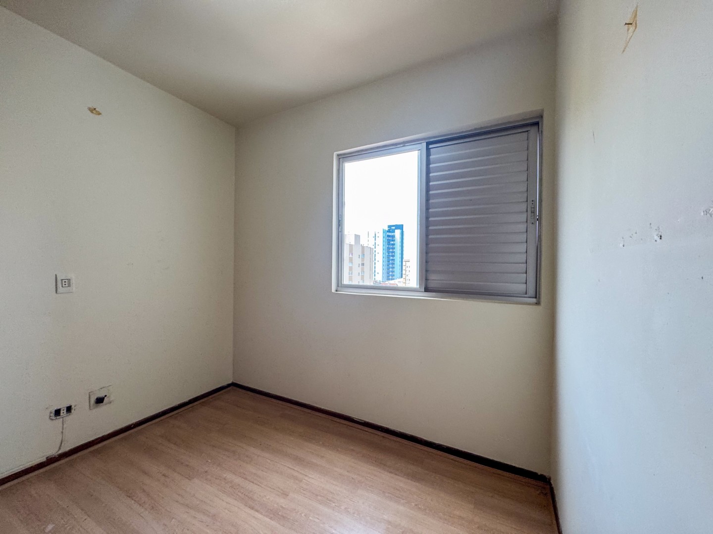 Apartamento para locação no bairro Vila Ipiranga de Londrina - Foto 29