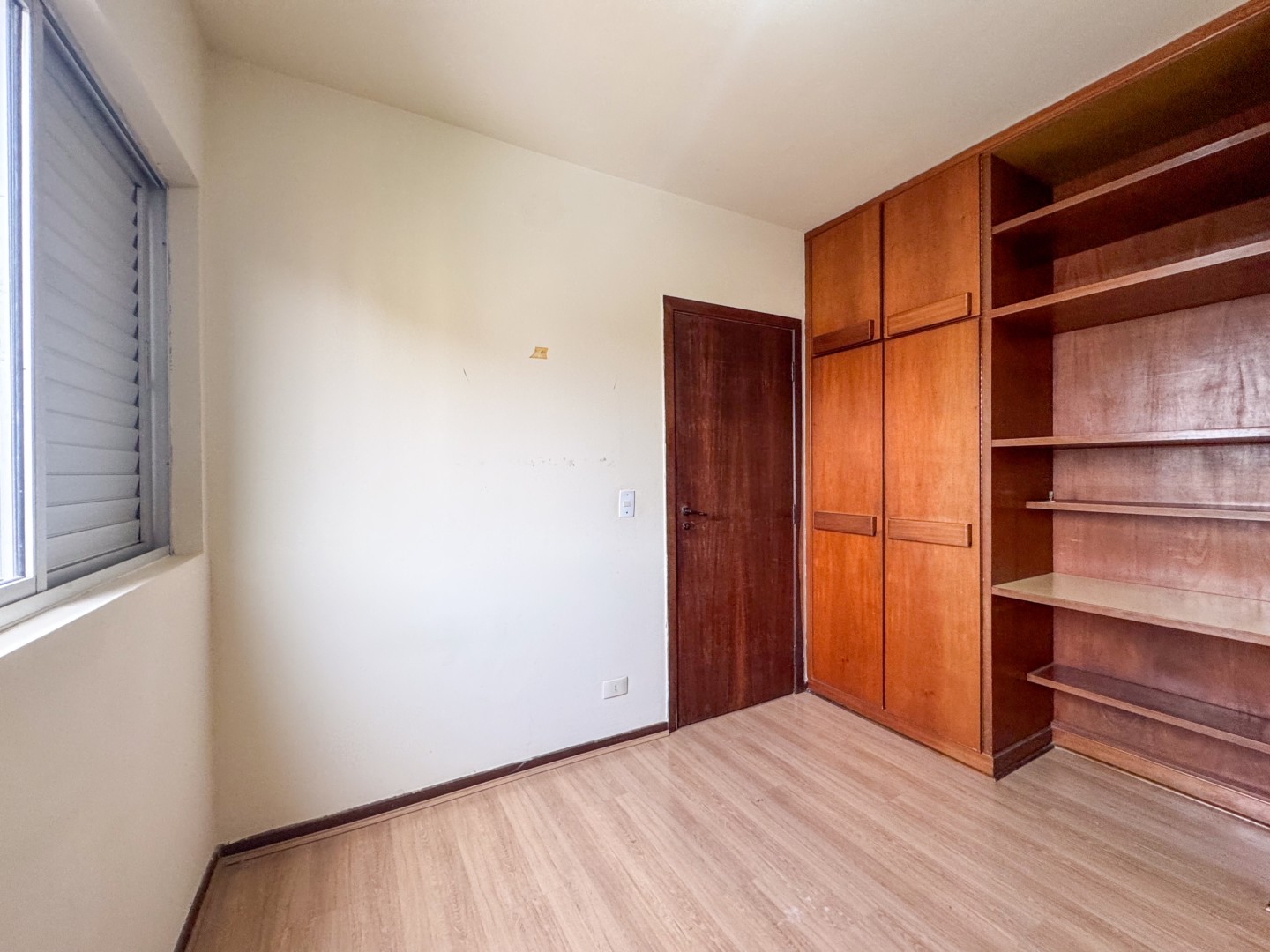 Apartamento para locação no bairro Vila Ipiranga de Londrina - Foto 32