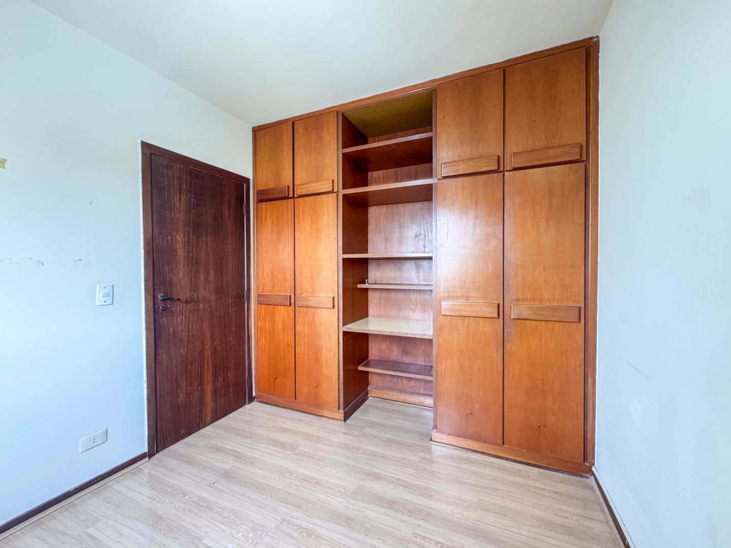 Apartamento para locação no bairro Vila Ipiranga de Londrina - Foto 33