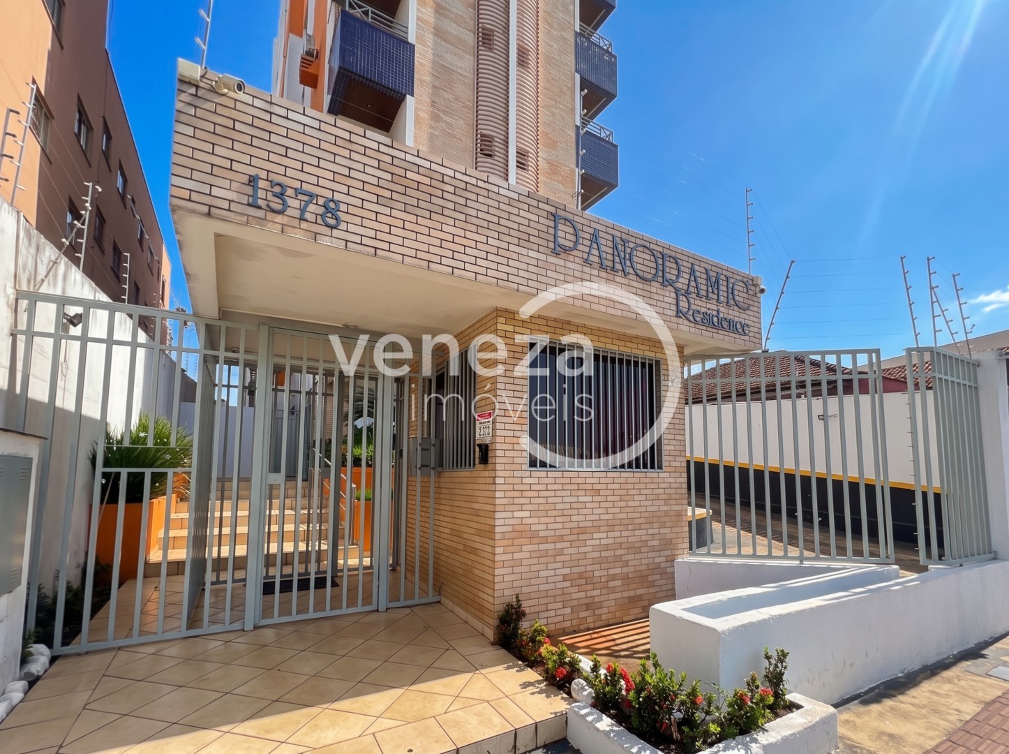 Apartamento para locacao no Centro em Londrina com 83,18m² por R$ 1.600
