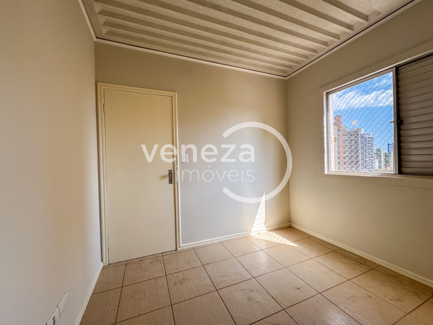 Apartamento para locação no bairro Centro de Londrina - Foto 13