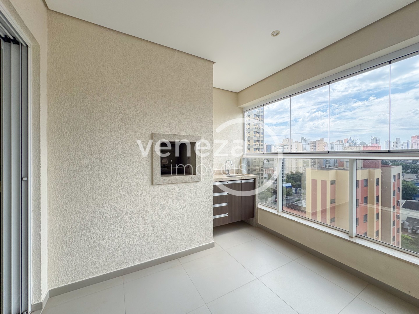 Apartamento para locação no bairro Vila Larsen 1 de Londrina - Foto 4