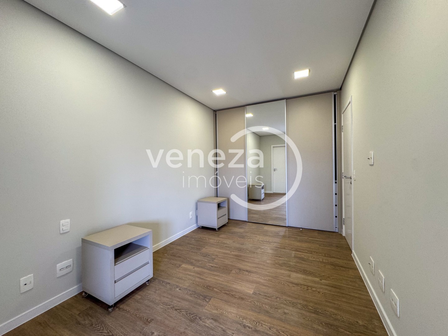 Apartamento para locação no bairro Vila Larsen 1 de Londrina - Foto 11