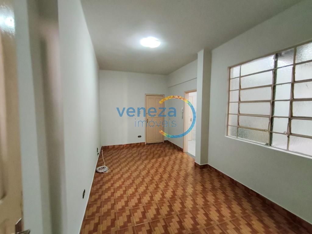 Apartamento para locacao no Centro em Londrina com 90m² por R$ 950,00  - Foto 2