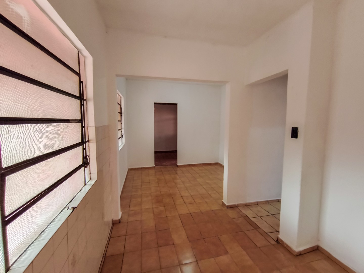Casa Residencial para locação no bairro Ernani Moura Lima de Londrina - Foto 4