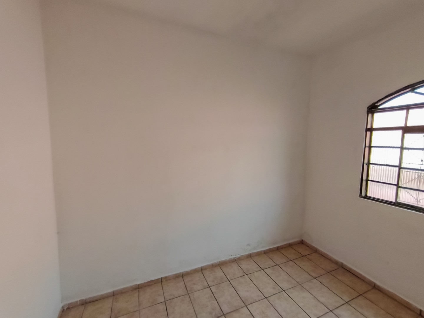 Casa Residencial para locação no bairro Ernani Moura Lima de Londrina - Foto 9