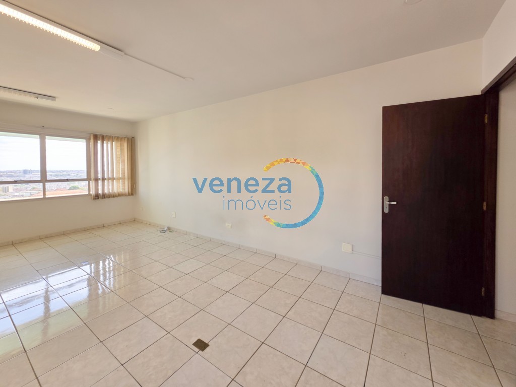 Sala para locacao no Centro em Londrina com 83,67m² por R$ 590,00