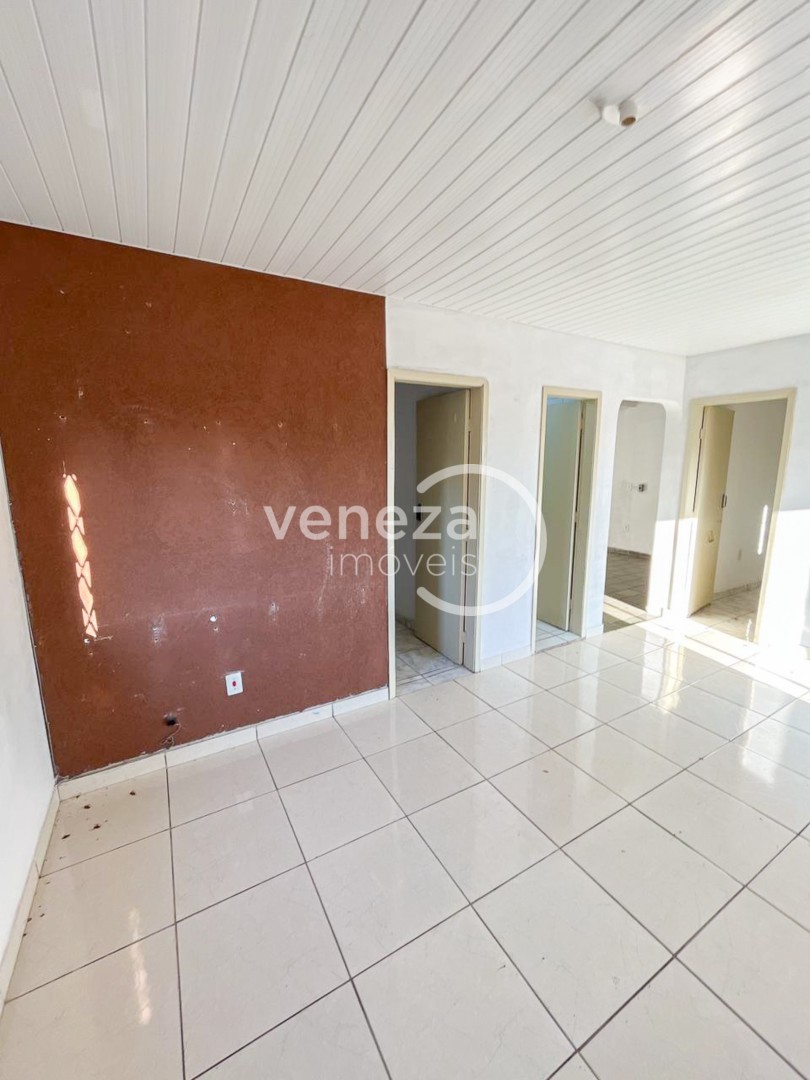Casa Residencial para locacao no Cinco Conjuntos em Londrina com 70m² por R$ 1.050