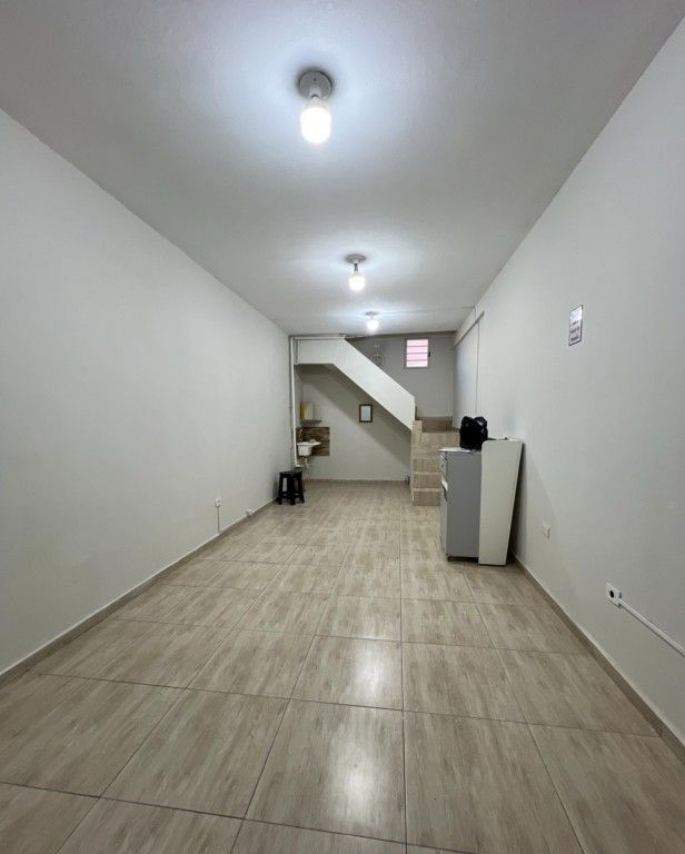 Salão-loja para locação no bairro Centro de Londrina - Foto 9