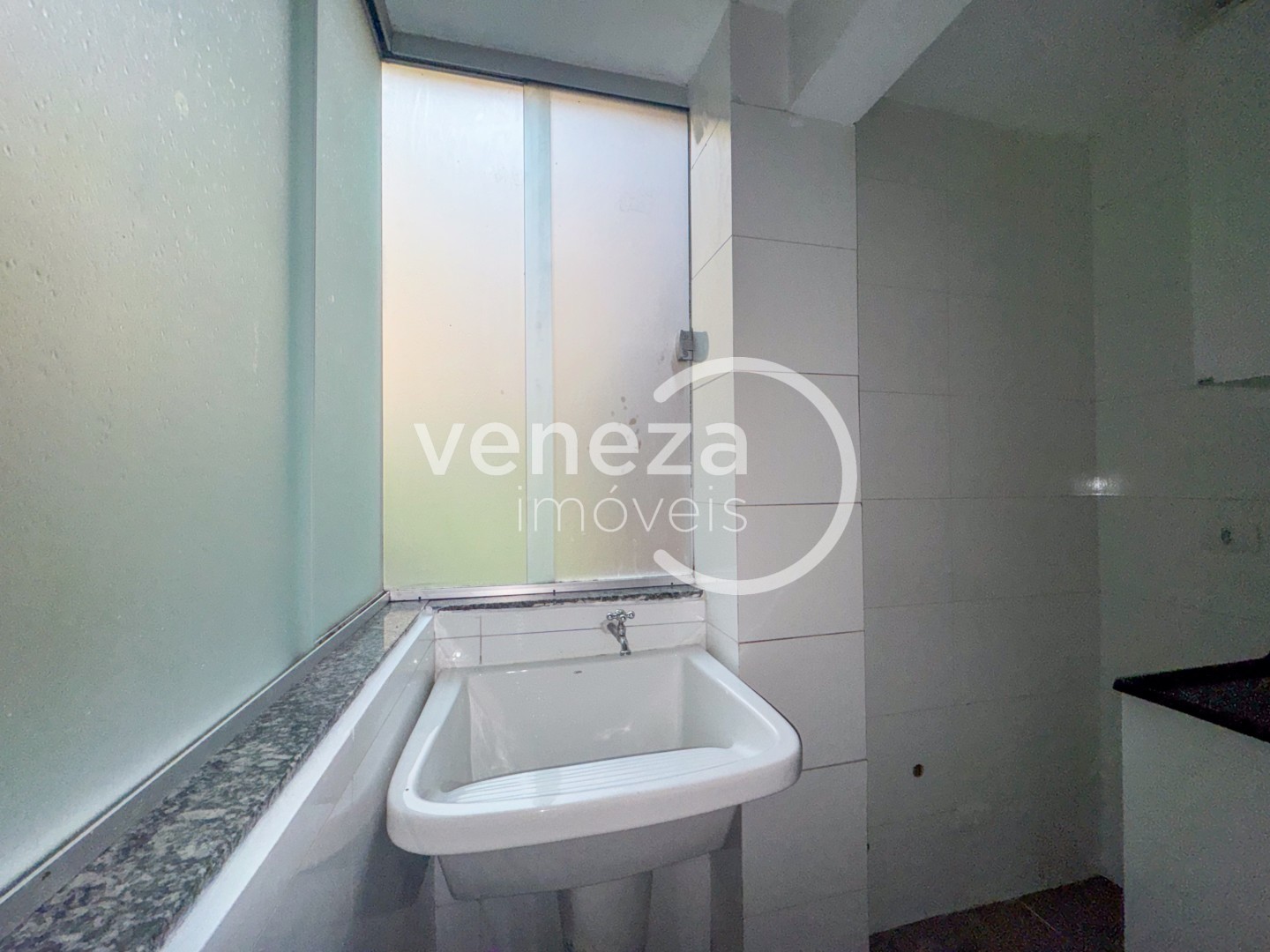 Apartamento para locação no bairro Lima Azevedo de Londrina - Foto 29