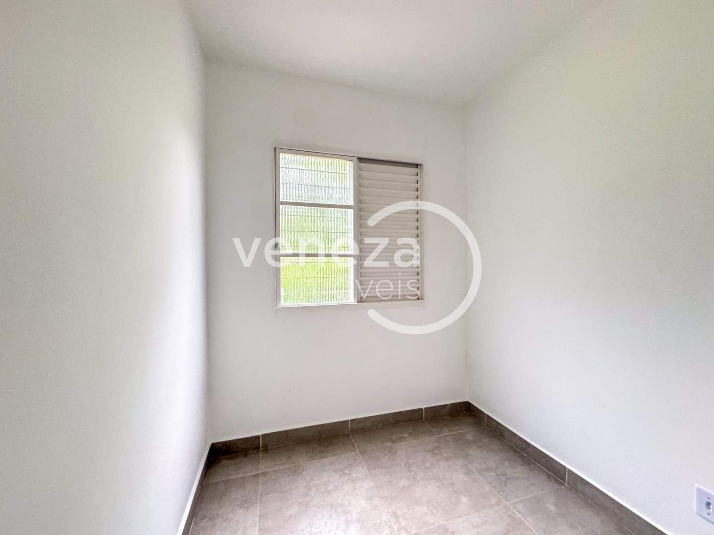 Apartamento para locação no bairro Lima Azevedo de Londrina - Foto 15