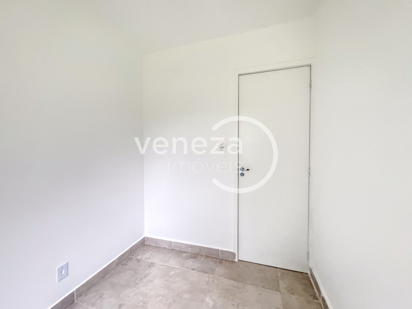 Apartamento para locação no bairro Lima Azevedo de Londrina - Foto 18