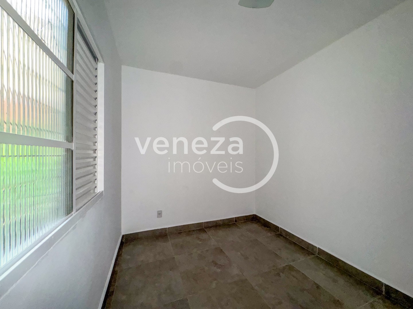 Apartamento para locação no bairro Lima Azevedo de Londrina - Foto 21