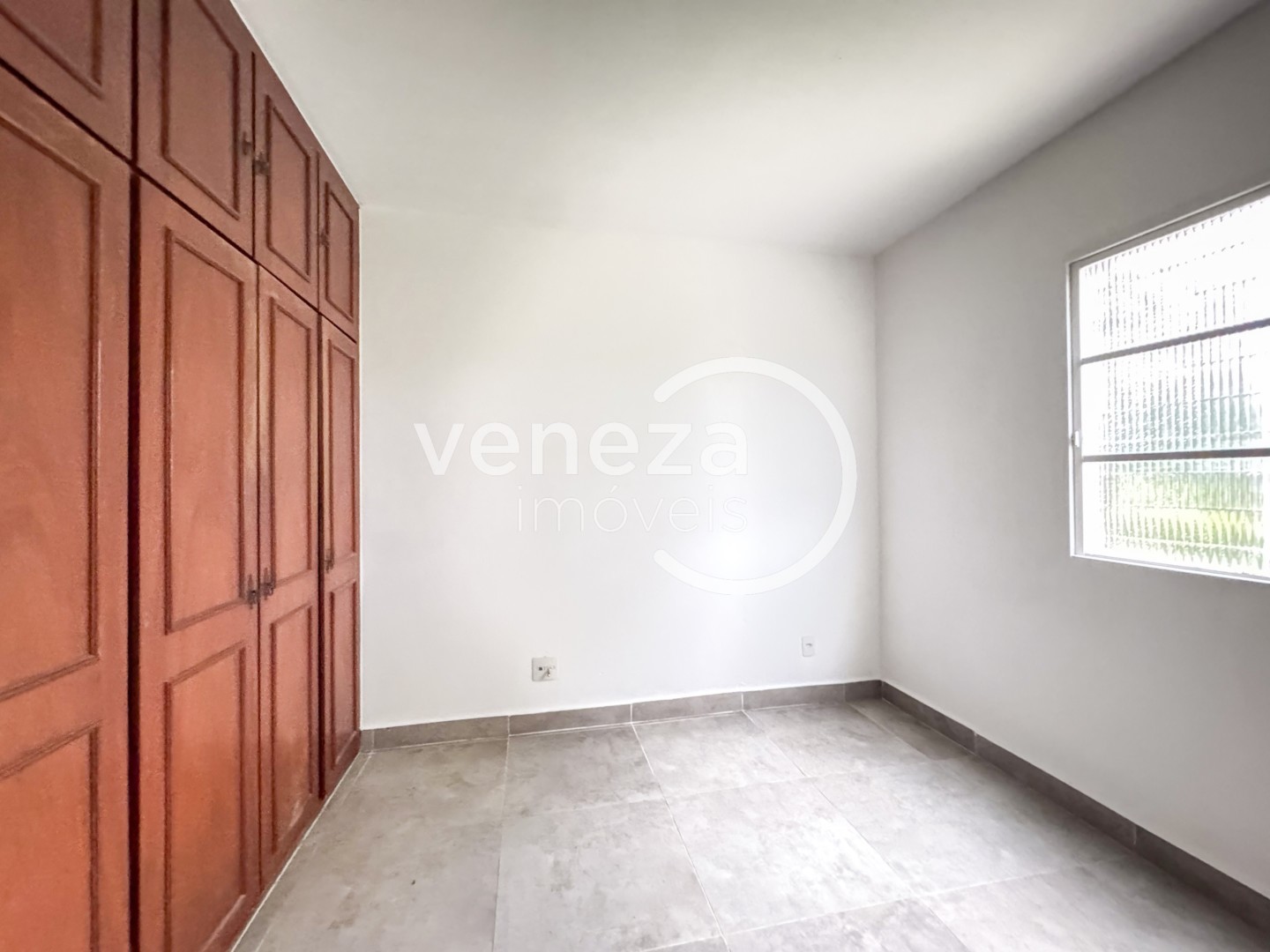 Apartamento para locação no bairro Lima Azevedo de Londrina - Foto 8