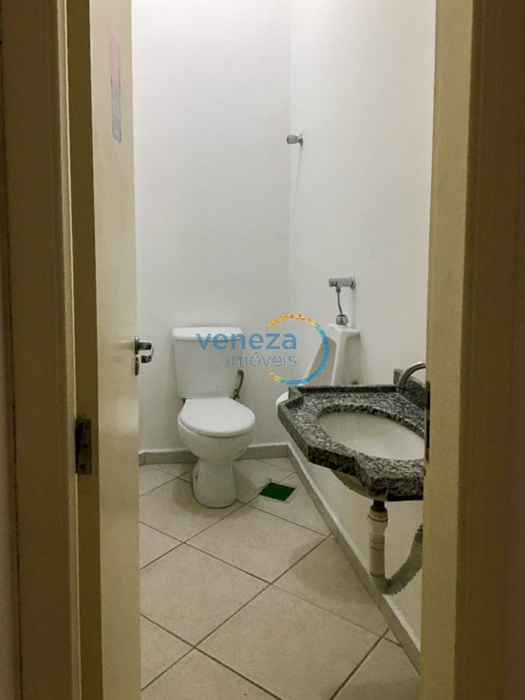 Salão-loja para locação no bairro Vitoria de Londrina - Foto 17