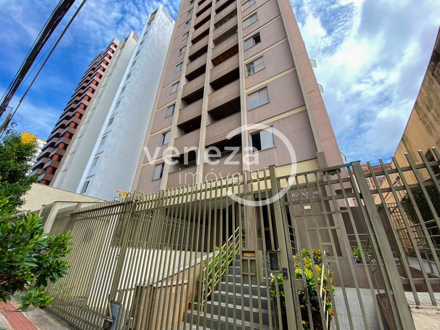 Apartamento para locacao no Centro em Londrina com 111,34m² por R$ 1.700  - Foto 1