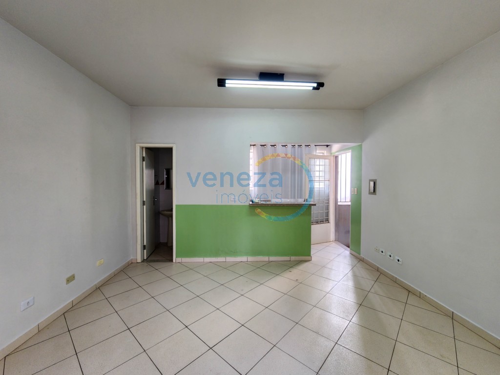 Apartamento para locacao no Centro em Londrina com 28m² por R$
                                                                                                                                                                                            700,00                                                                                            