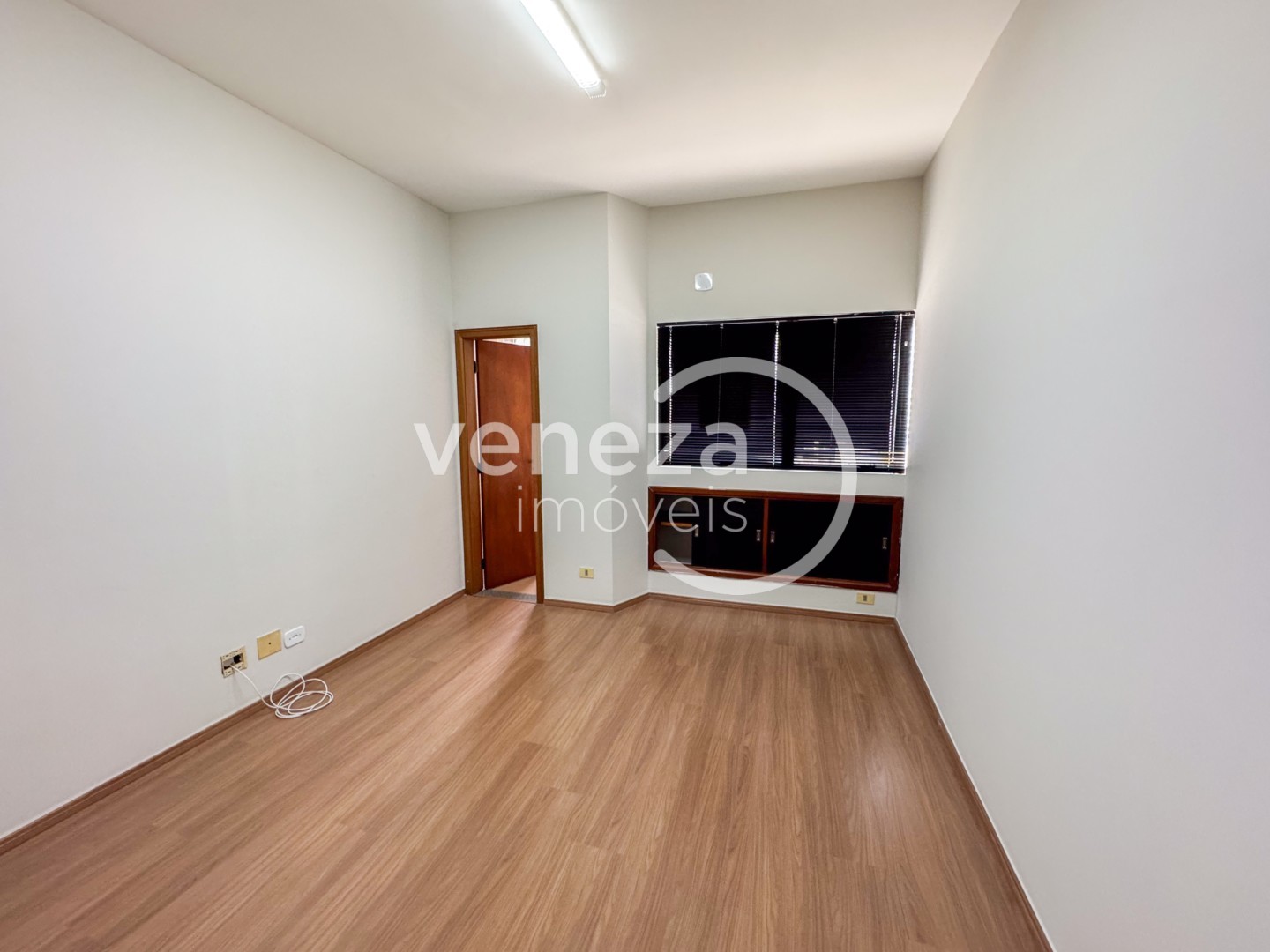 Sala para locação no bairro Centro de Londrina - Foto 7