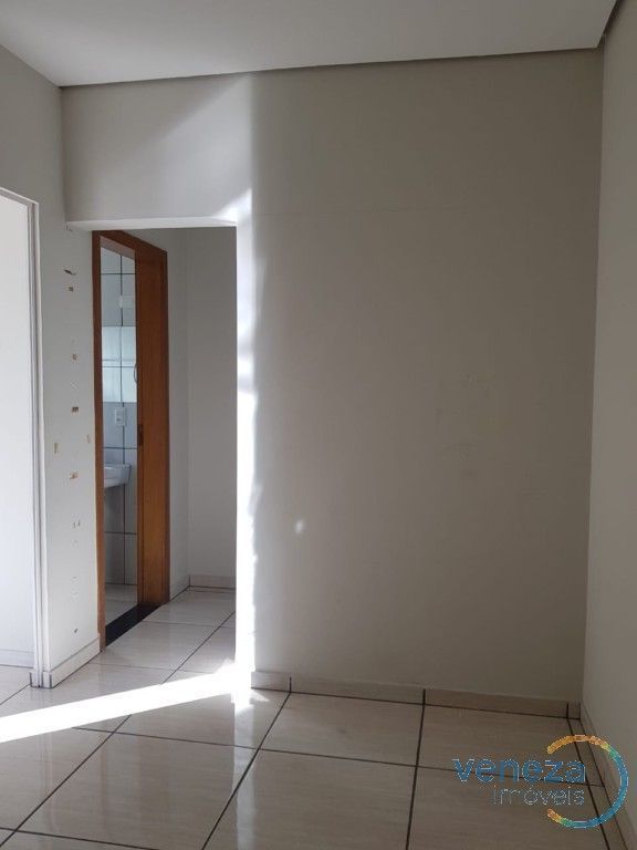 Apartamento para locacao no Piza em Londrina com 70m² por R$ 850,00  - Foto 2